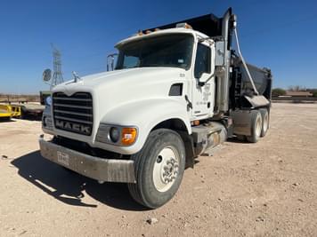 Main image Mack Granite CV713